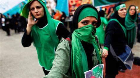 La Rivoluzione Verde iraniana; Un'ondata di proteste contro l'aumento del prezzo del pane e la repressione politica