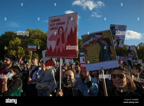  La Marcia per la Libertà; Una Manifestazione Impossibile contro l'Oppressione